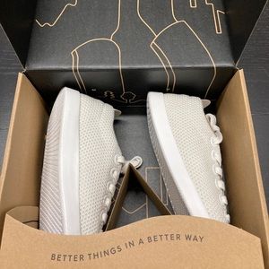 Women’s size 6 white Allbirds, New